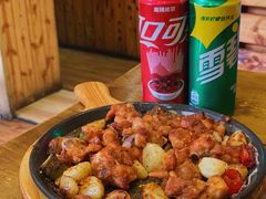 -老东镇啤酒屋海鲜加工·蒸汽海鲜·海鲜烧烤(台东店)