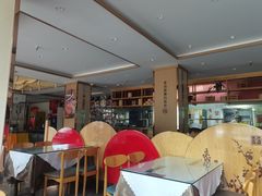 大堂-添福来墨鱼饺子 · 海鲜东北菜(大连星海·黄浦路店)