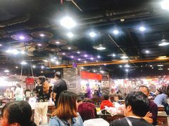 大堂-食上东新街美食街区(民乐新都会店)