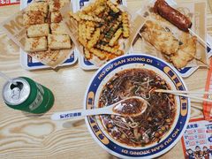 -魔都三兄弟酸辣粉·蘸卤炸串(虹桥万科店)