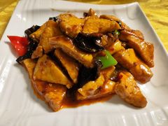 -天天向上素食餐厅(五台山店)