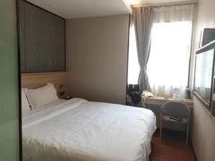 -文星酒店(广州北京路步行街海珠广场地铁站店)