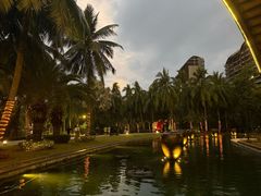 -三亚湾海居铂尔曼度假酒店