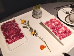 -左庭右院鲜牛肉火锅黑金店(陆家嘴中心店)