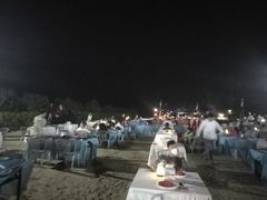 -亚龙湾希尔顿自助餐厅·海鲜·烧烤·沙滩BBQ·现场乐队