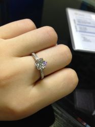 IMG_0491-威德钻石-克拉钻大本营(南京东路店)