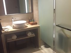 -深圳罗湖东门步行街亚朵X酒店