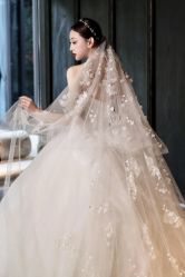 点击看大图 -GODDESS WHITE婚纱礼服(鹏城动力大厦店)