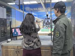 -都市枪神实弹射击俱乐部