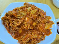 辣白菜炒五花肉-屋里家延边朝鲜族冷面(南园店)