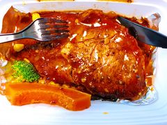 -玛格萝妮比萨屋(四平店)