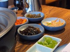 -明洞阿姨·韩式酱蟹烤肉·创意料理(三元桥店)