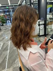 -藤野造型烫染·漂发