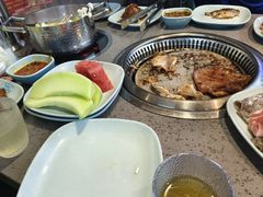 -金滏山烤肉·海鲜·火锅自助餐厅(襄阳万达店)