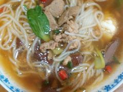 -邱芳粉店(迎宾大道旗舰店)