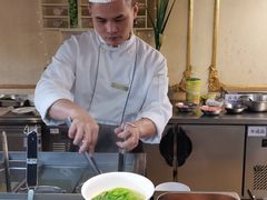 -江门新会碧桂园凤悦凤凰酒店(万达广场店)