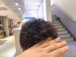 -PE SALON