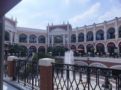 -佛罗伦萨小镇广佛名品奥特莱斯(疏港路店)