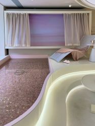 -SALON DE VANHADA