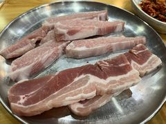 -牛信亭韩国料理·炭火烤肉(紫藤路店)