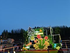 -王府井奥莱棋盘山小镇