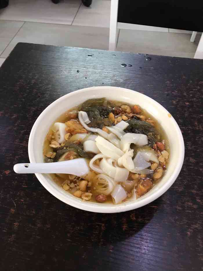 港门粉第一家-"「酸粉」酸粉真的太好吃了,凉的,酸酸甜甜.