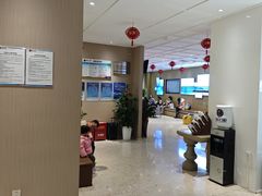 -柏乐口腔医院·舒适化无痛种植牙中心(东盟商务区院)