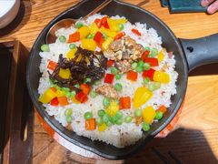 牛肝菌火腿洋芋焖饭-云海肴·汽锅鸡·云南菜(高德置地店)