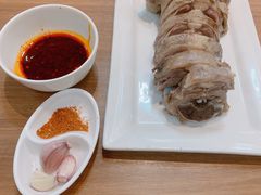 手抓羊脖-贯贯吉·清真餐厅(浙江中路店)