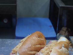 -Bánh Mì Huynh Hoa