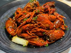 -肥肥虾庄·金牌油焖大虾(首义路店)
