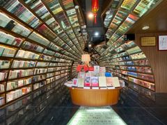 -钟书阁(珍园店)