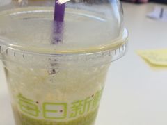 芒果香蕉牛奶-每日新鲜水果吧(南京东路店)