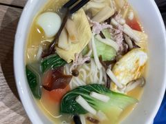 -蒙自源米线大王(花园城商场店)