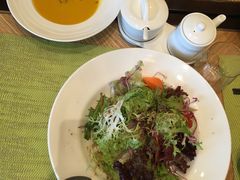 -华邑酒店·鲜艳全日自助餐厅