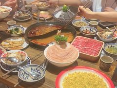 -旧街市鲜货老火锅(大光路店)