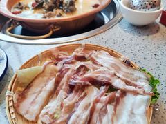 -阿婆情腊排骨火锅(金虹路店)