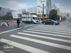 -万达广场(松江店)