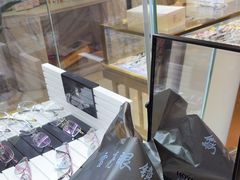 -雪亮眼镜旗舰店