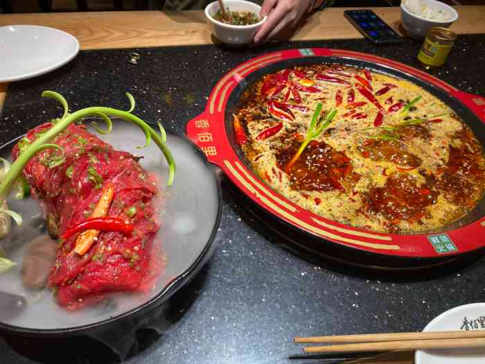 香佰里鲜货火锅(祥和佳苑店)-"这家香百里卫生环境都很好,味道也好