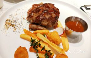 Fruitwood Tenderloin Steak