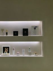 -VALMONT·若嫚蝶国际美肤中心