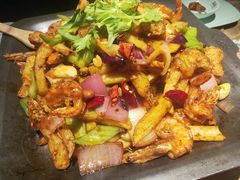 -炭舍干锅·烤鱼(扬名广场店)