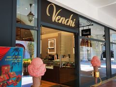 门面-VENCHI 闻绮(上海佛罗伦萨小镇店)