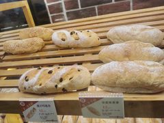 -BROAD面包路·欧式面包(龙湖时代C馆店)