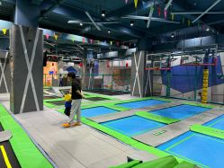 -反弹蹦床公园·亲子乐园·团建·派对(尚品奥莱店)