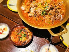 -张翻越·川渝冒菜·武汉黑鸭煲(城北万象城店)