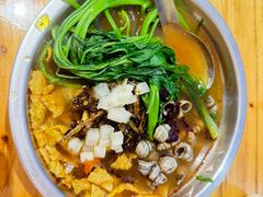 -柳州肥姨妈大骨螺蛳粉(老闵行店)