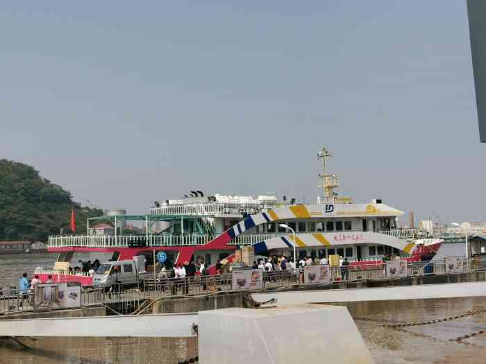 沈家门墩头码头-"【墩头码头】 码头真是浓浓的海腥味儿,.