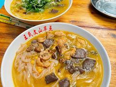 -文山荷鲜居(翠湖店)